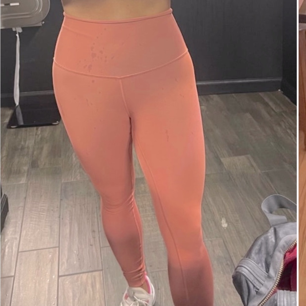 Peach lulu lemon leggings